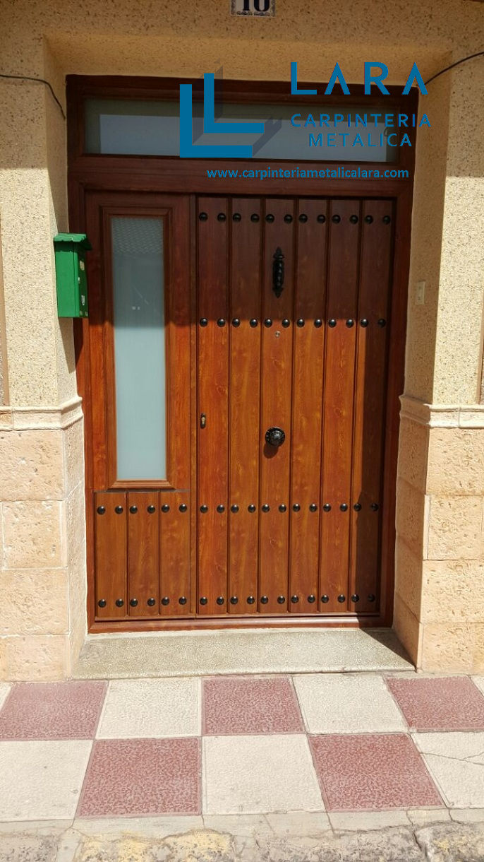 puertaVivienda_22_www.carpinteriametalicalara.com.jpg